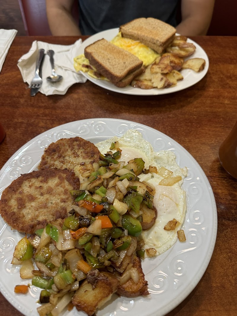 Mikeys Family Diner photo 4