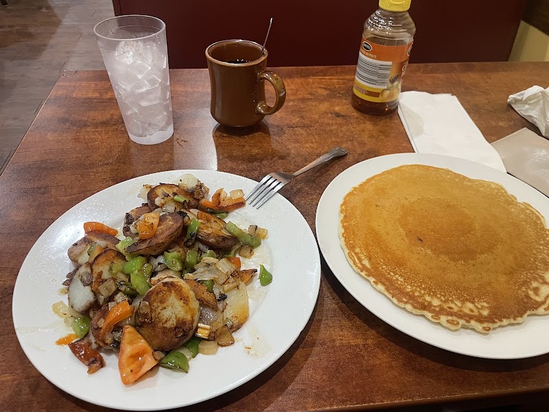 Mikeys Family Diner photo 2