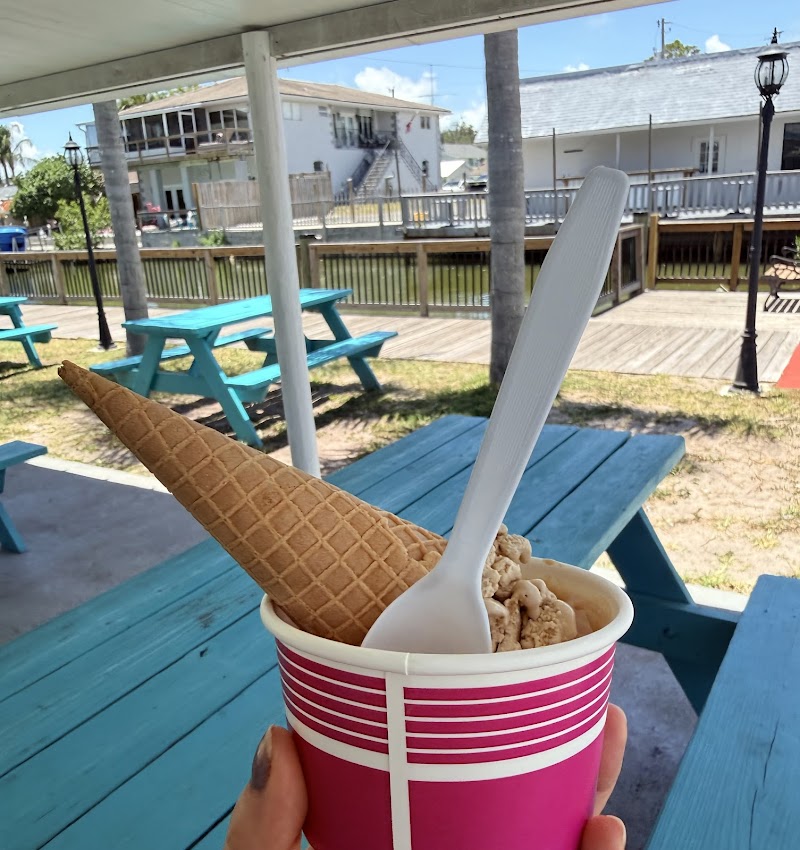 Hudson Beach Ice Cream Parlor photo 3