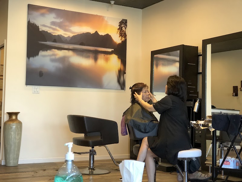 Q Beauty Salon photo 2