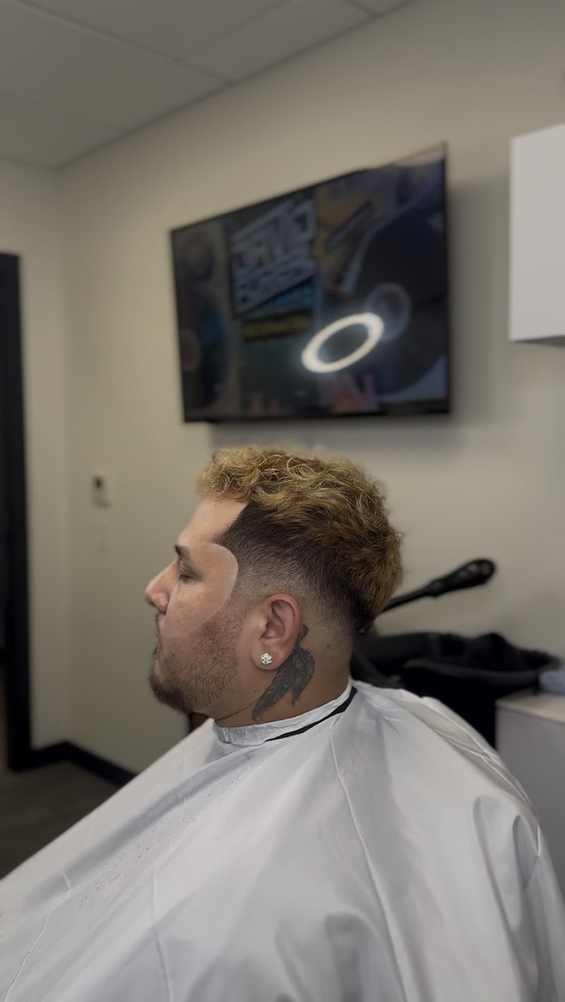 T.blessedu Barber Lounge photo 4
