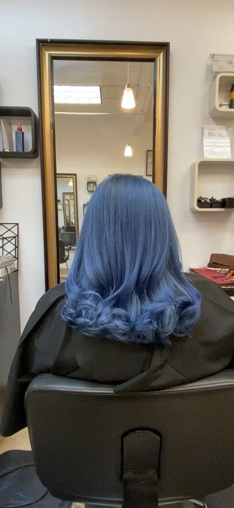 Gorgeous hair and beauty salon photo 3