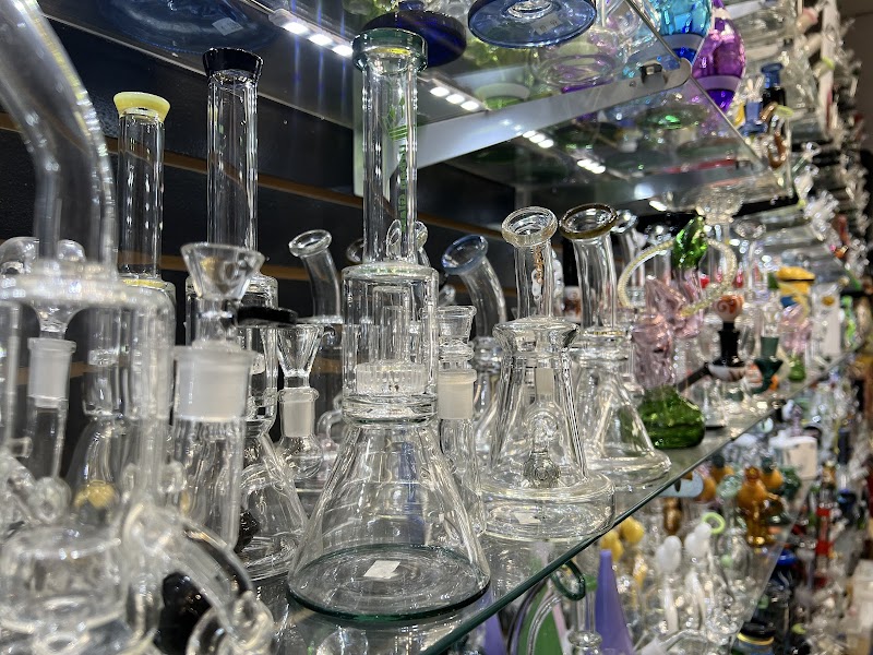 Hollywood Smoke Shop photo 3