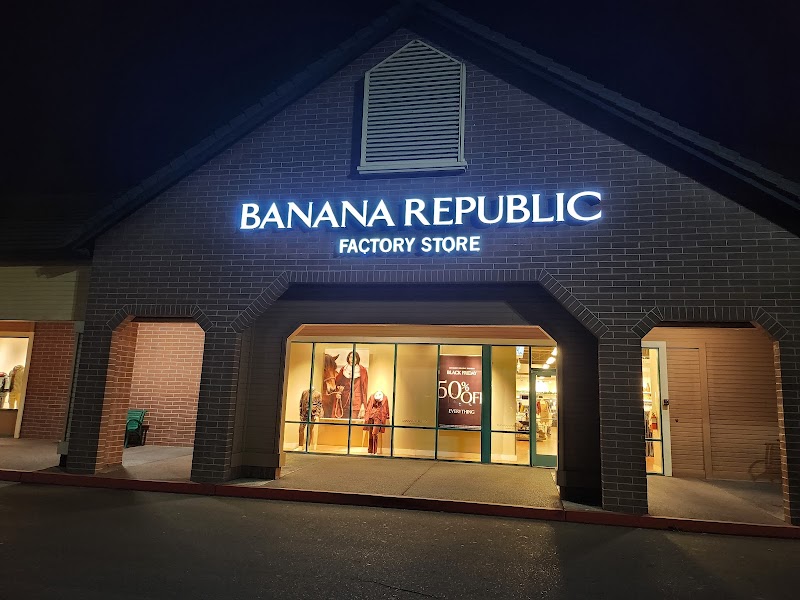Banana Republic Factory Store photo 4