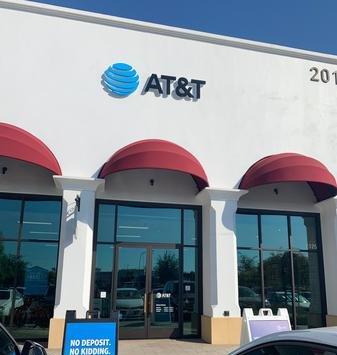 AT&T Store photo 4