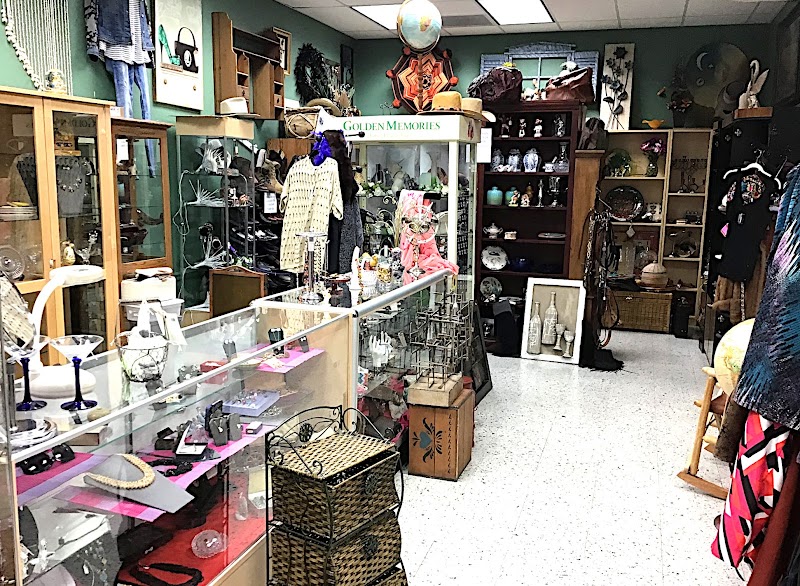 Purple Heart Desert Thrift Shoppe photo 5