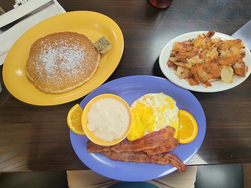 Maggie Mae's on the Bluffs photo 3