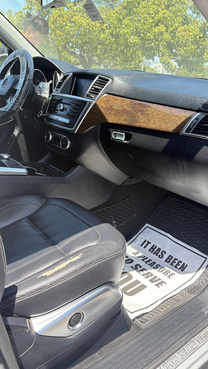 Triple Car Wash Detailing photo 4