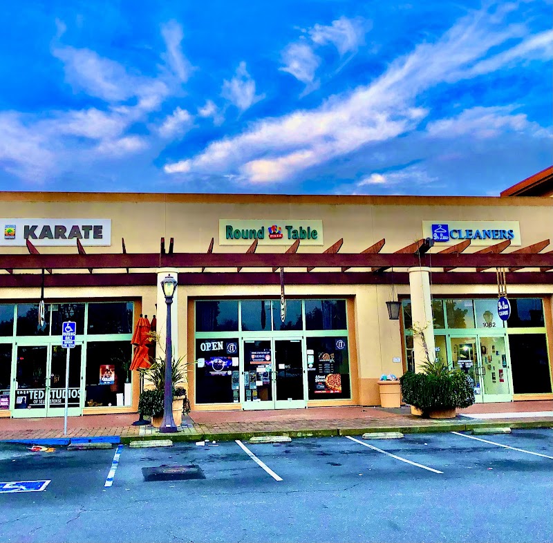Photo of Round Table Pizza