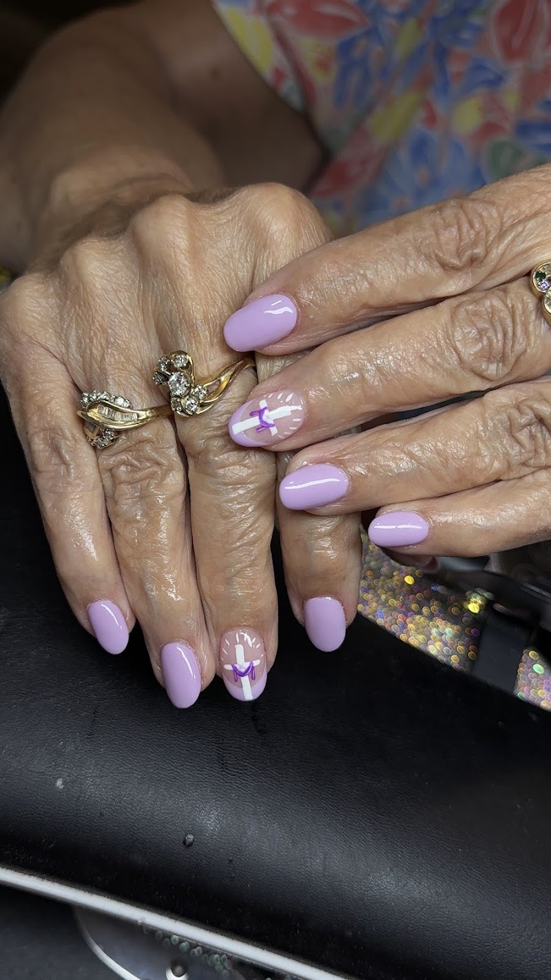 Lauras Southern Charm Salon photo 5