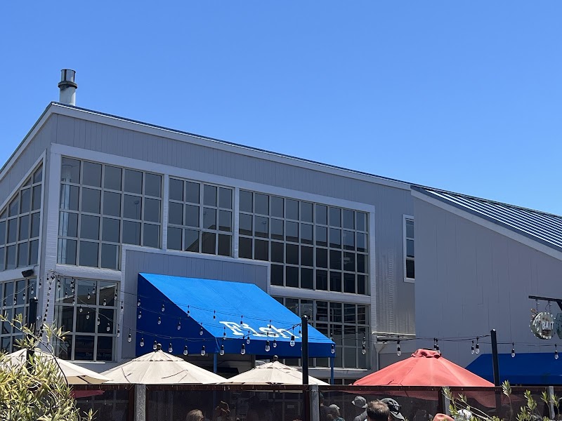 Industrial Center Building photo 3