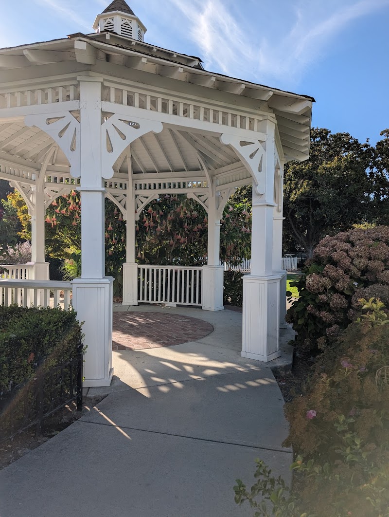 Meek Estate Carriage House photo 2