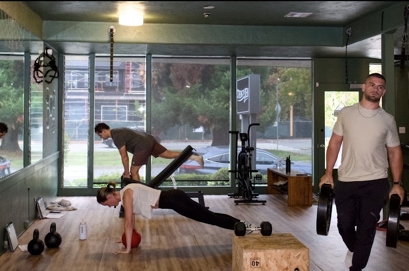 Strength Den photo 4