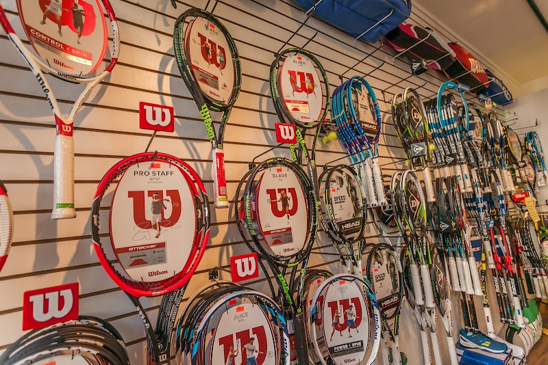Volleys Tennis Shop photo 4