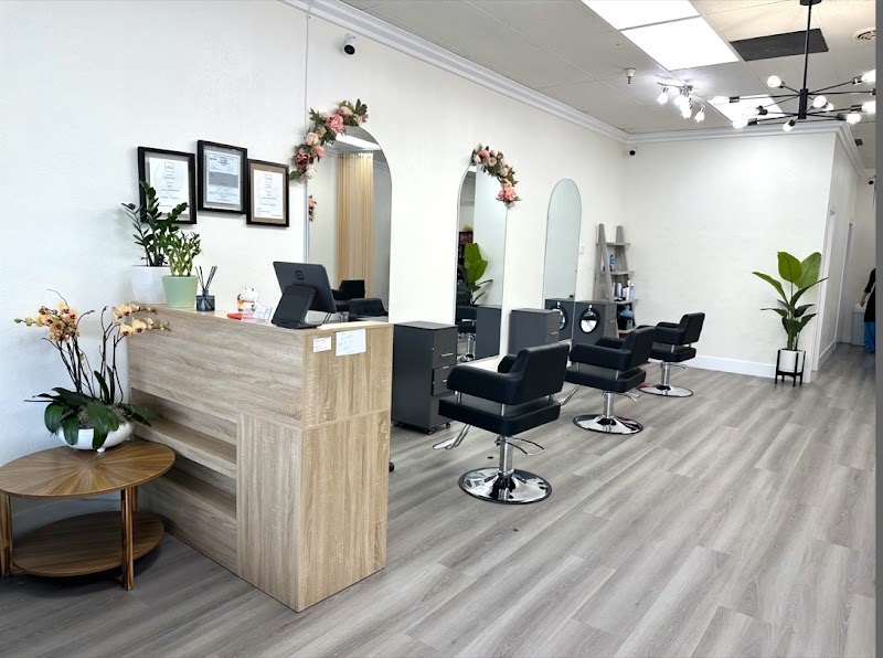 Be U Salon photo 2