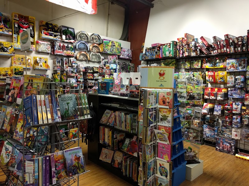 Emerald City Comics Games Toys photo 5
