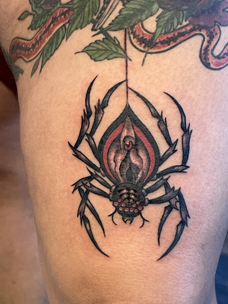 Gifted Spider Tattoo photo 4