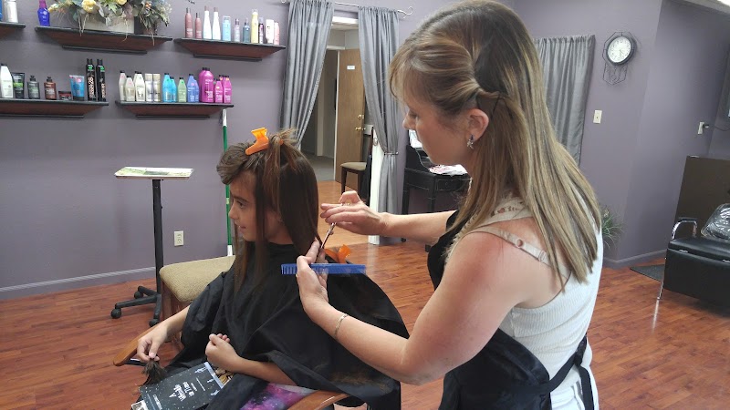Divine Design Salon photo 2