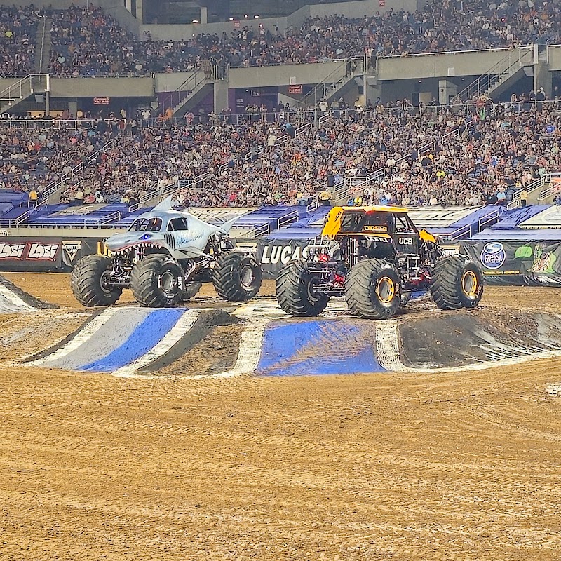 Camping World Stadium photo 3