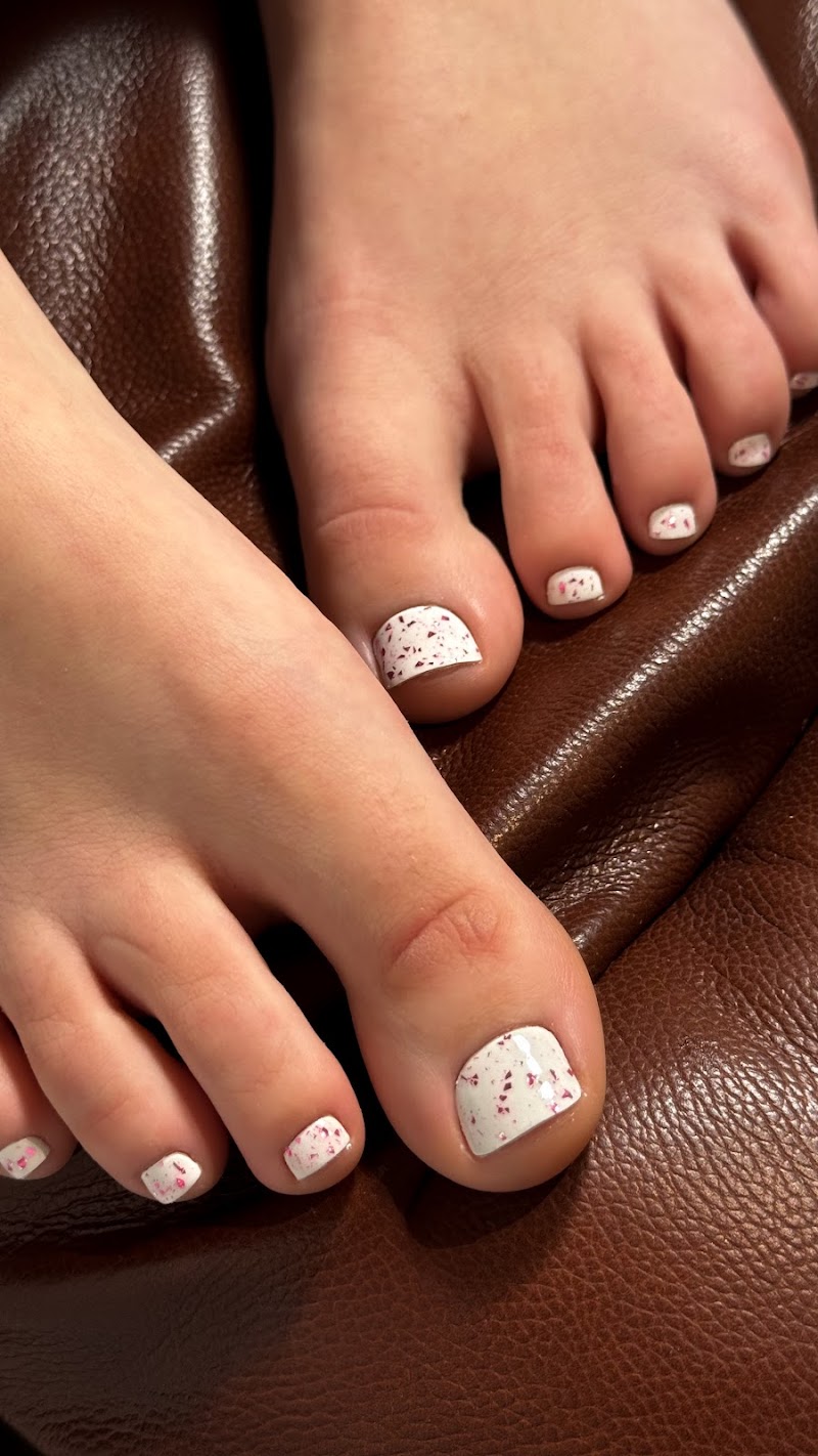 Alphora Nails (Russian Manicure) photo 4