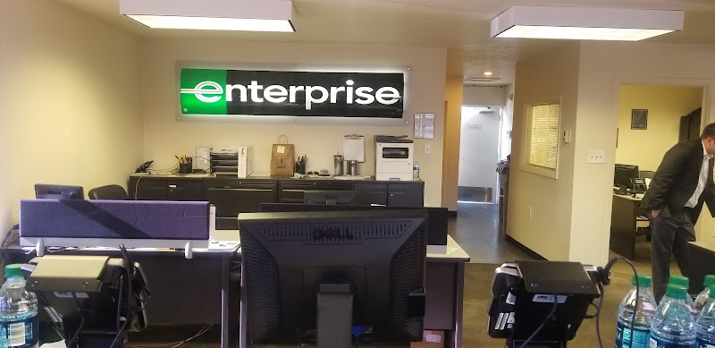 Enterprise Rent-A-Car photo 3