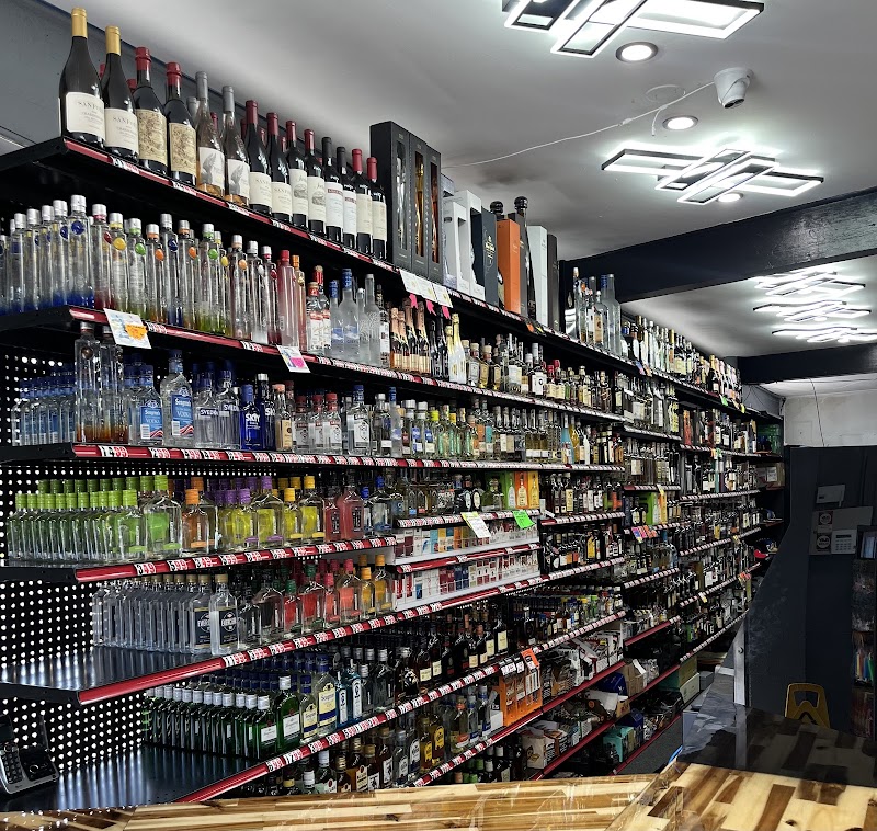 Liquor Hub photo 2