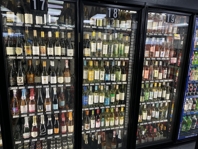 Liquor Hub photo 3