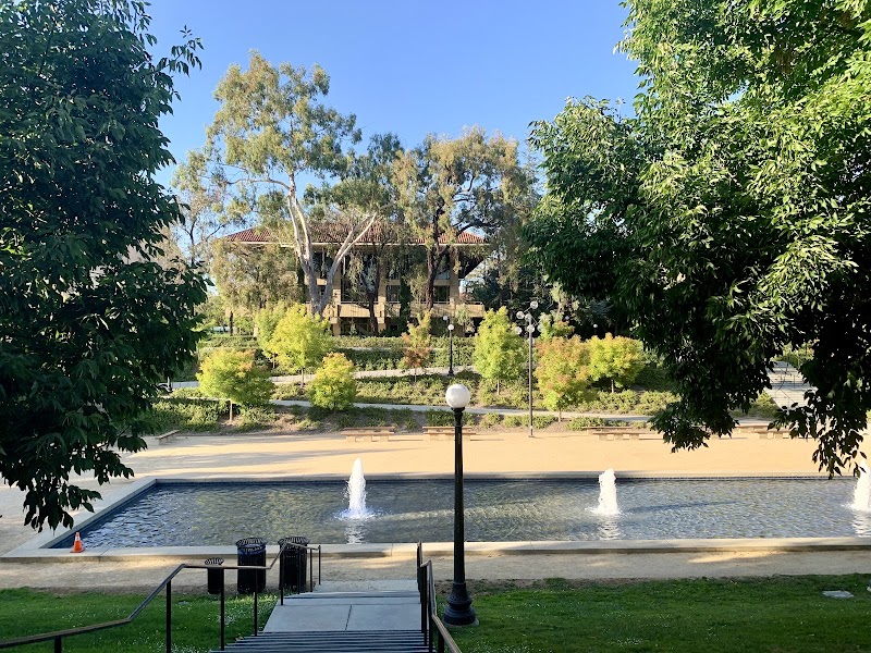 Terman Fountain photo 2