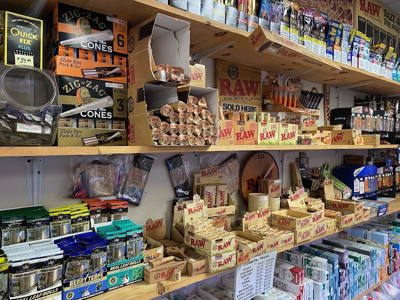 Wassabi Smoke Shop 2 photo 2