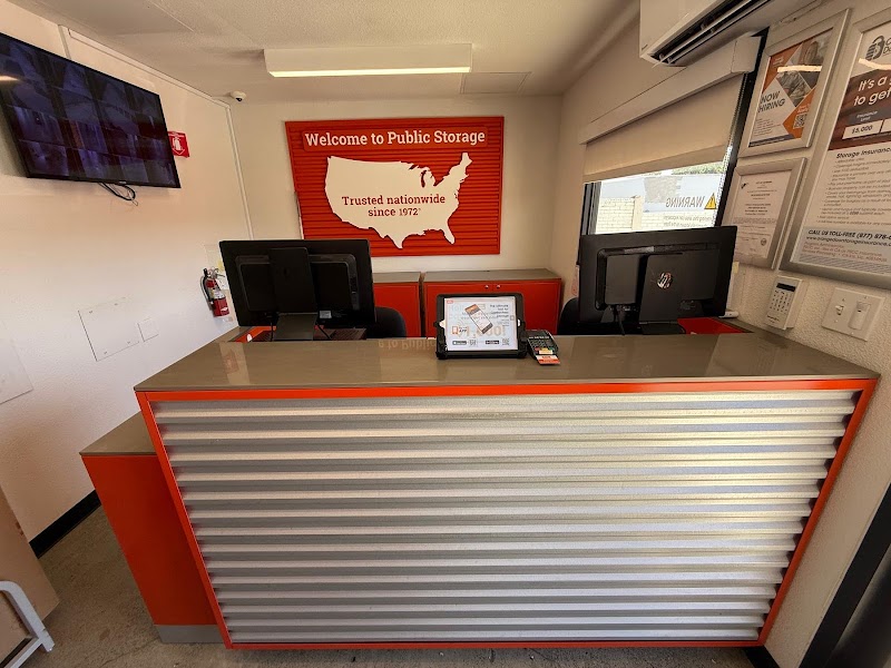Public Storage photo 2