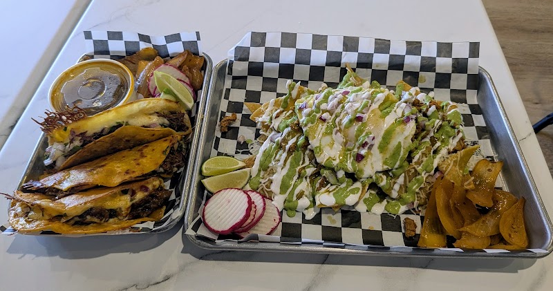 Tequileros Taqueria photo 2