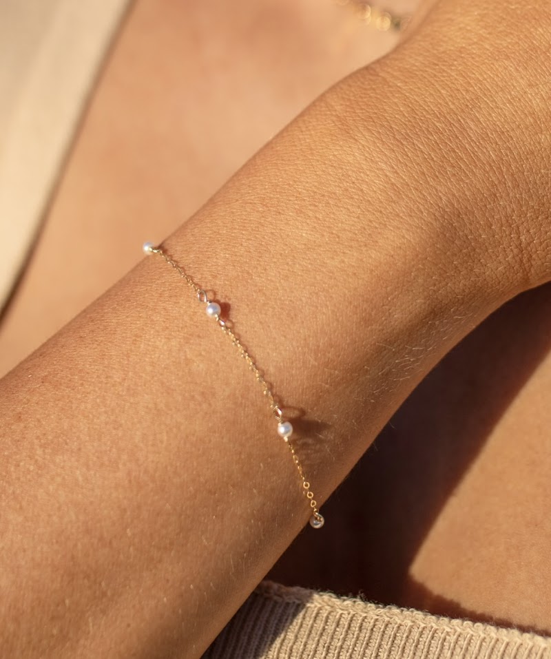 Falling for Dainty photo 4