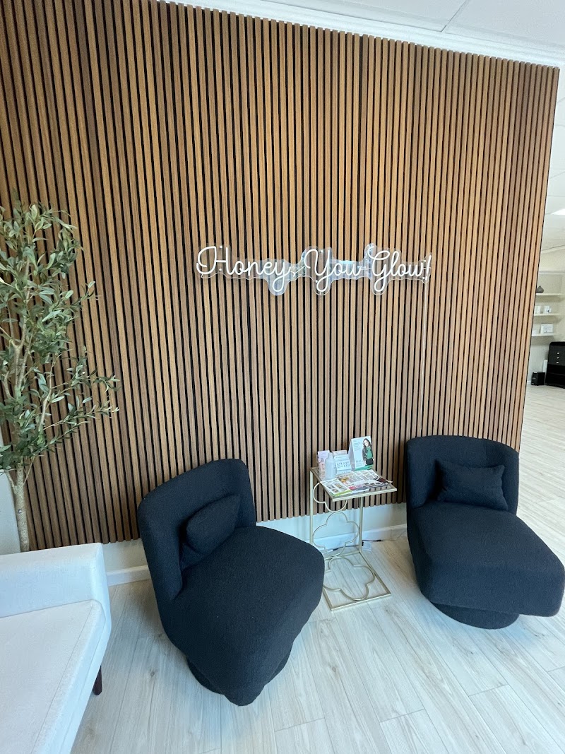 Honey Glow Beauty Bar photo 5