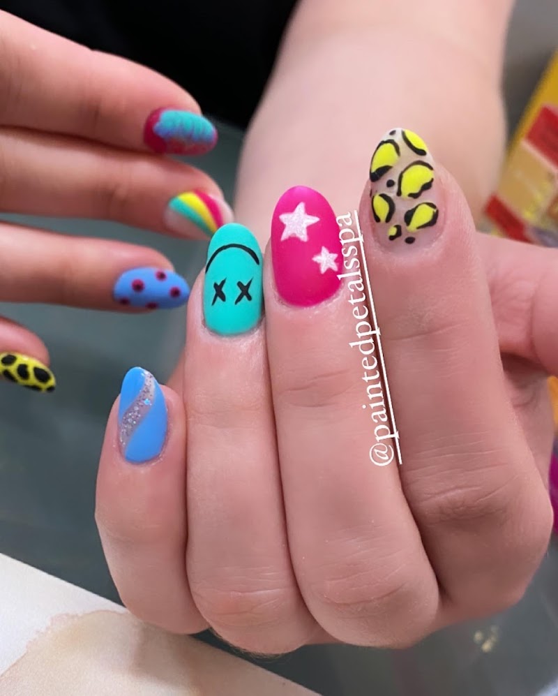 Painted Petals Nails & Spa photo 5