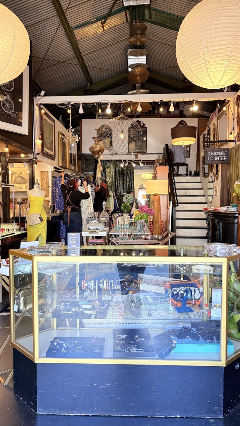 Tivoli Resale: clothing, decor, furniture photo 2
