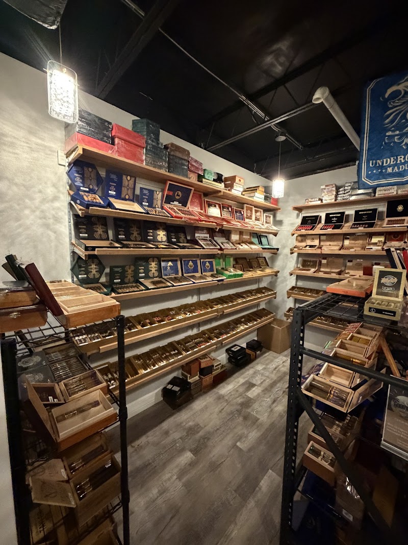 Goombahs Cigar Lounge on Madeira Beach photo 3