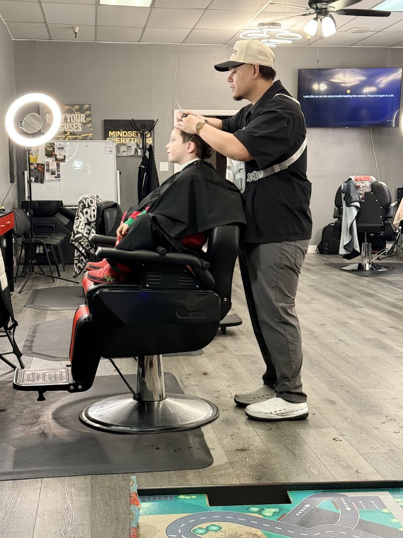 Key Cuts Barber Shop Suisun City photo 3