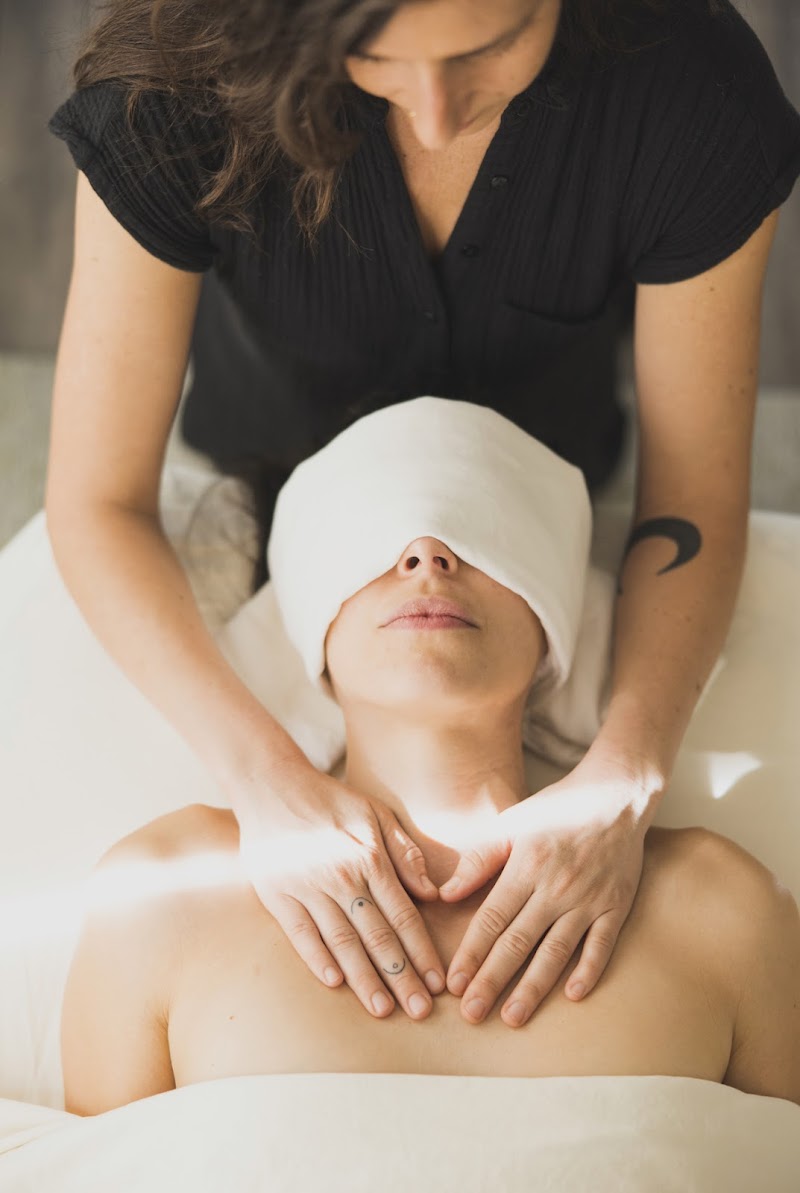 Stillpoint Wellbeing: Esalen Massage Therapy with Jessie Marks photo 3