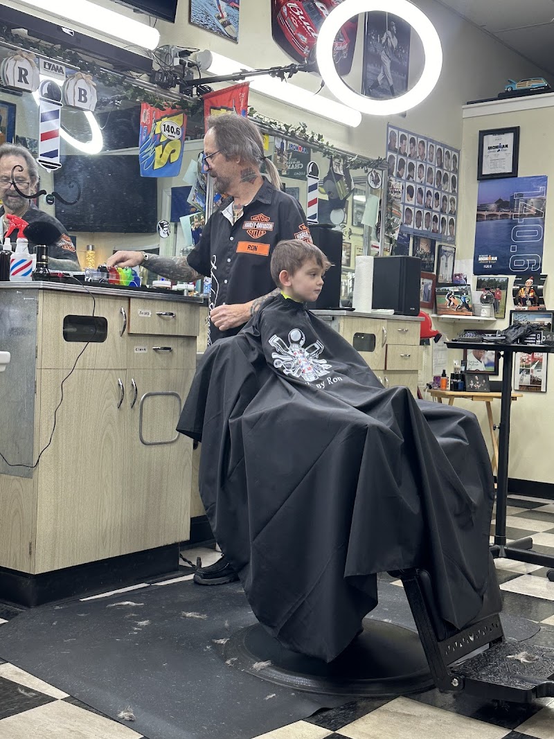 Ron's Center Barbershop photo 3