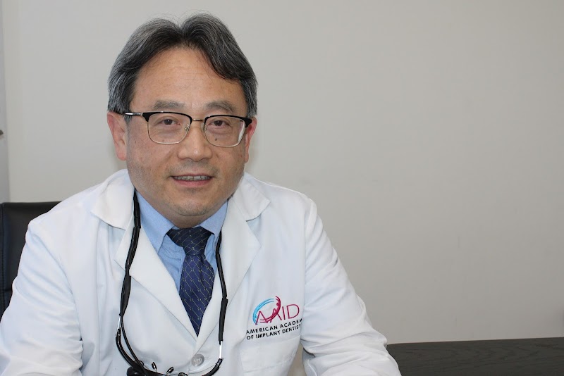 Photo of Lei Luo DDS