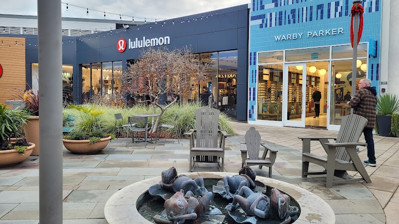 lululemon photo 5