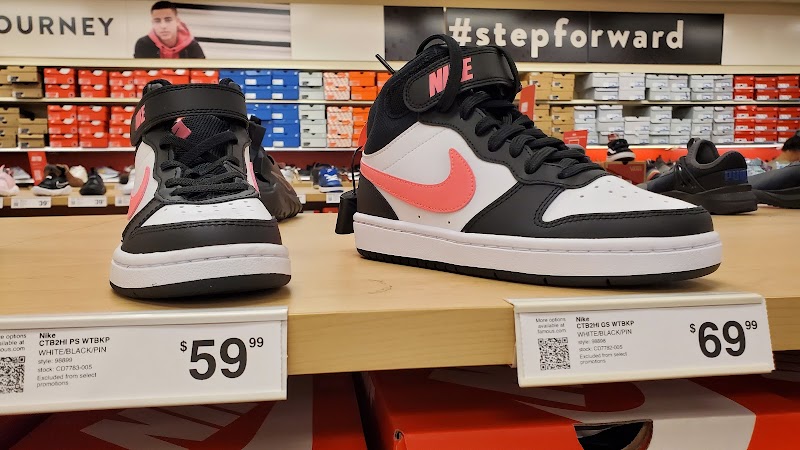 Famous Footwear Outlet photo 4