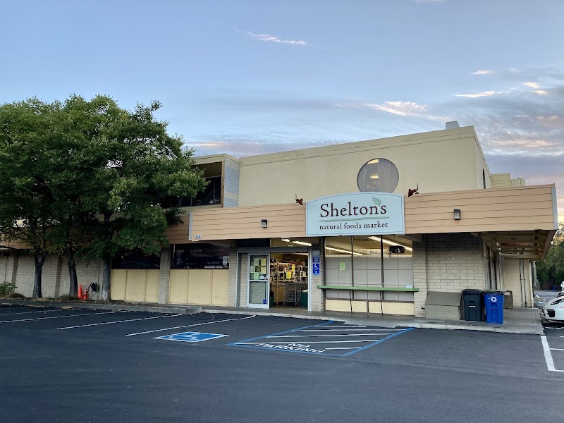 Shelton's Natural Foods Market photo 3
