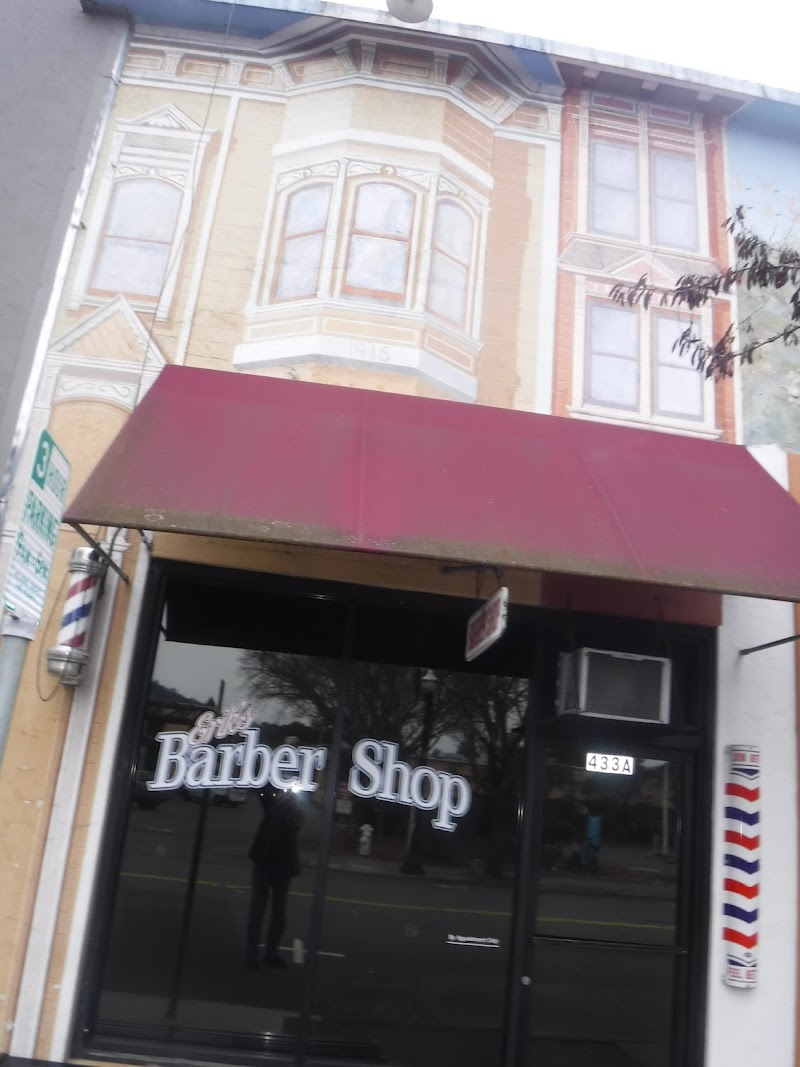 Erik's Barber Shop photo 2