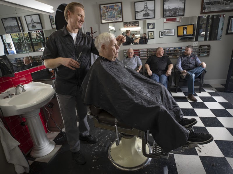 Erik's Barber Shop photo 3