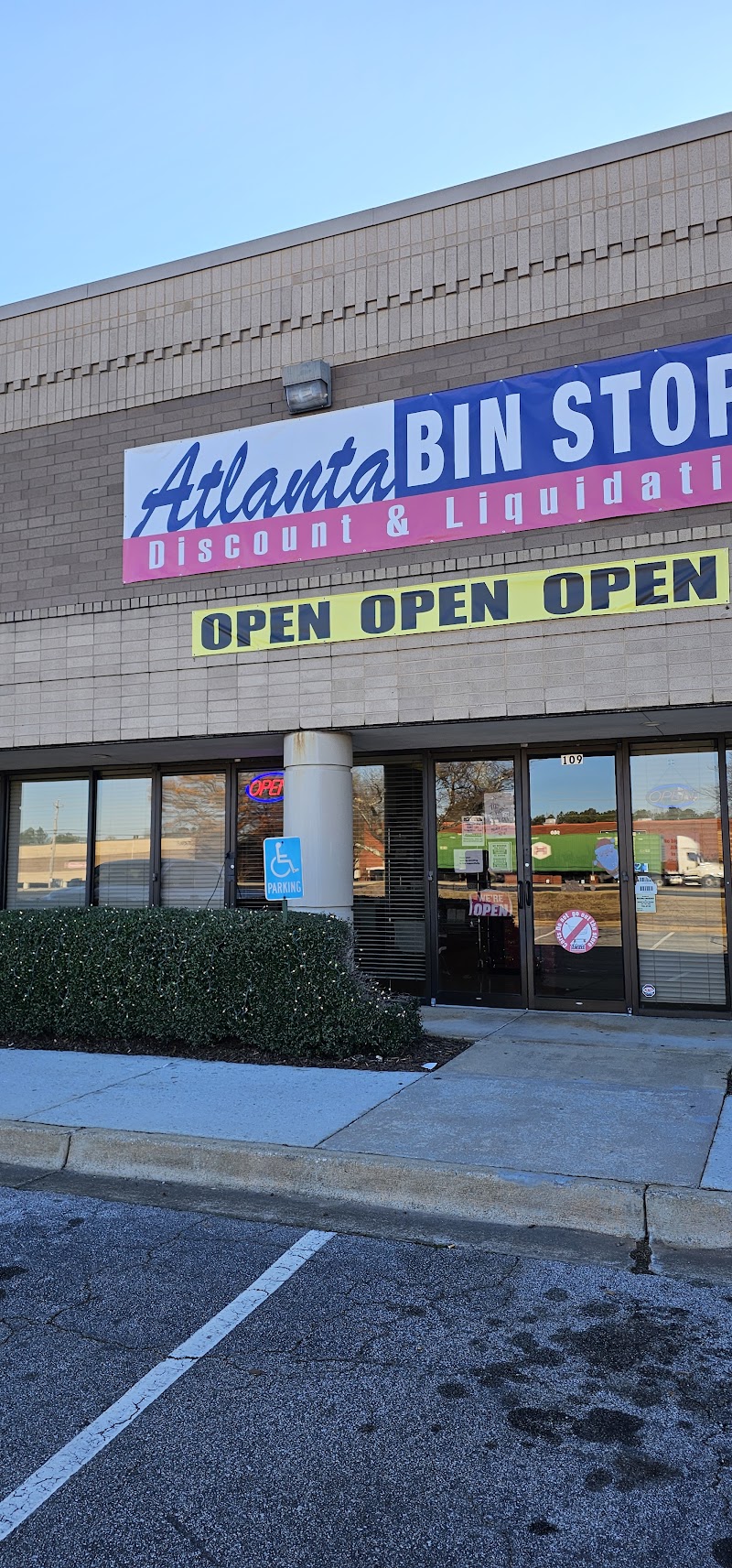 Photo of Atlanta Bin Store Discount and Liquidation