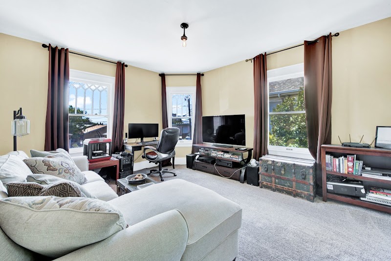 Deanna Deckard Realtor, Real Estate Broker in Fairfield, California photo 5