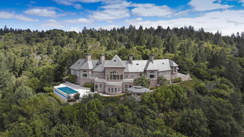 Julie Larsen | Broker Associate - Compass photo 5
