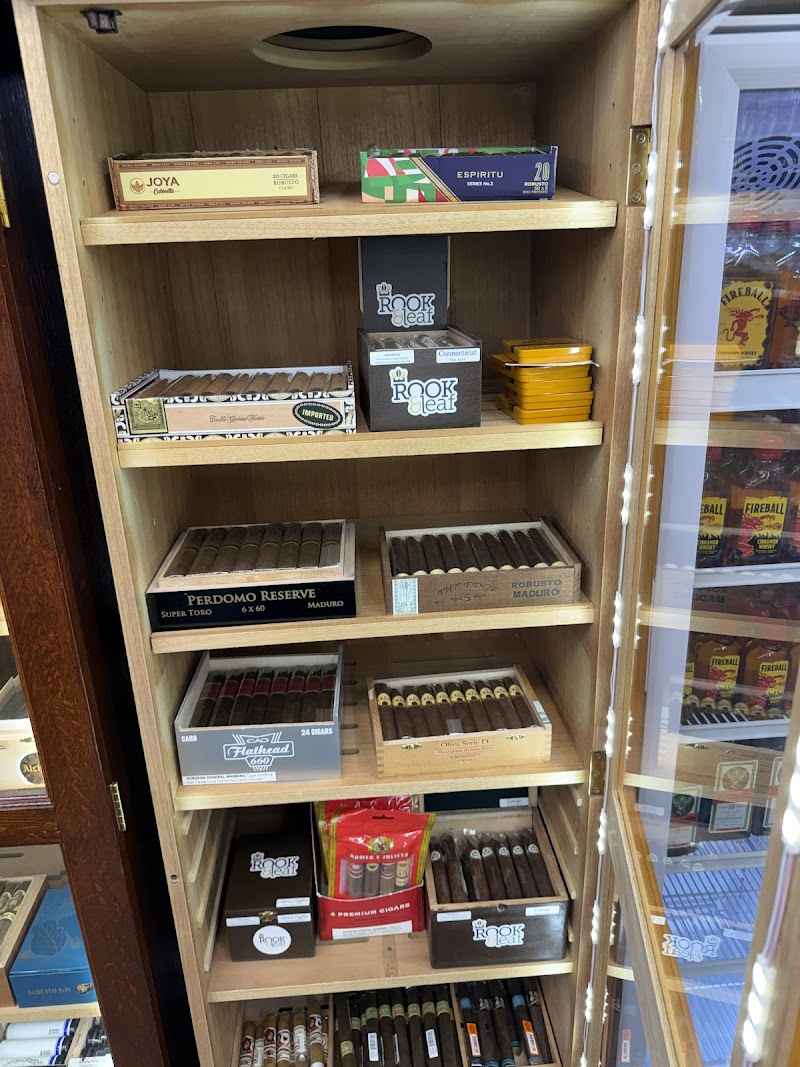Hilltop liquor & wine photo 4