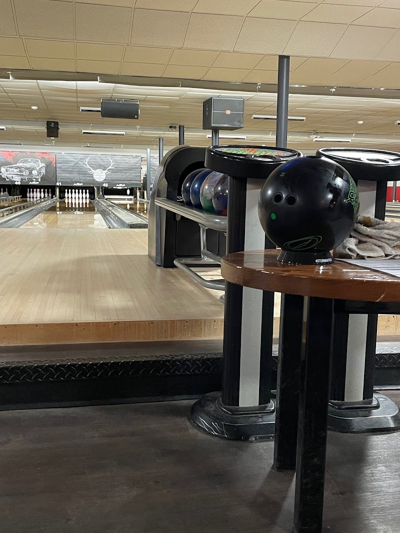 Bowlero Rochester photo 3